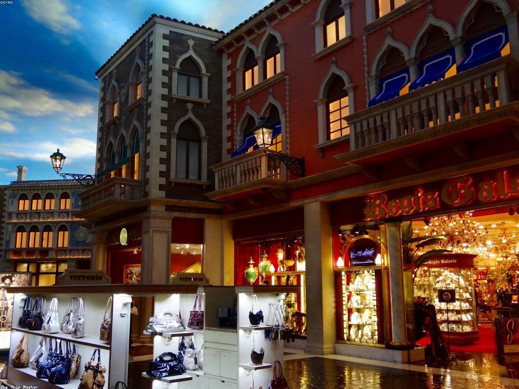 យុទ្ធសាស្ត្រកាស៊ីណូ: ការយល់ដឹងនិងការអភិវឌ្ឍន៍