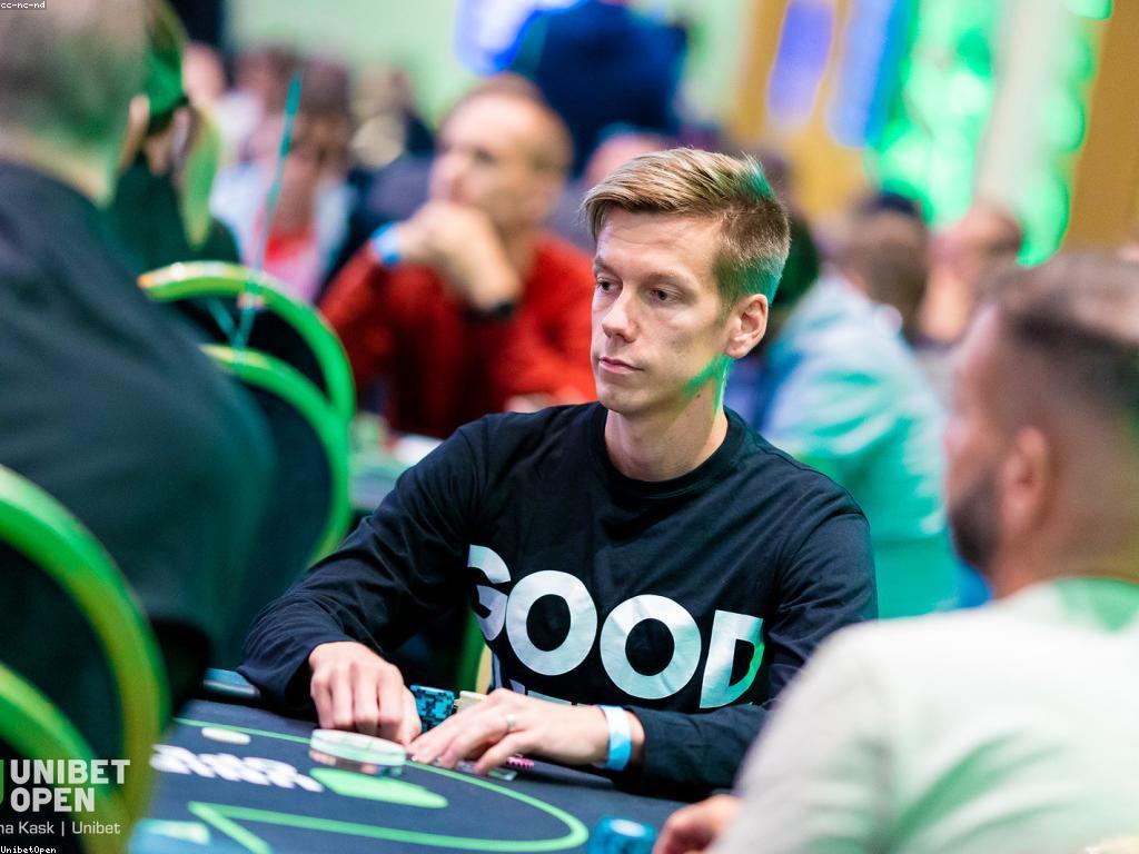 បទពិសោធន៍ក្នុងការបង្ហាញកាស៊ីណូ