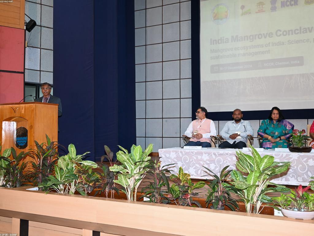 ការសិក្សាពីអត្ថបទអប់រំ និងផលប៉ះពាល់លើការអភិវឌ្ឍន៍